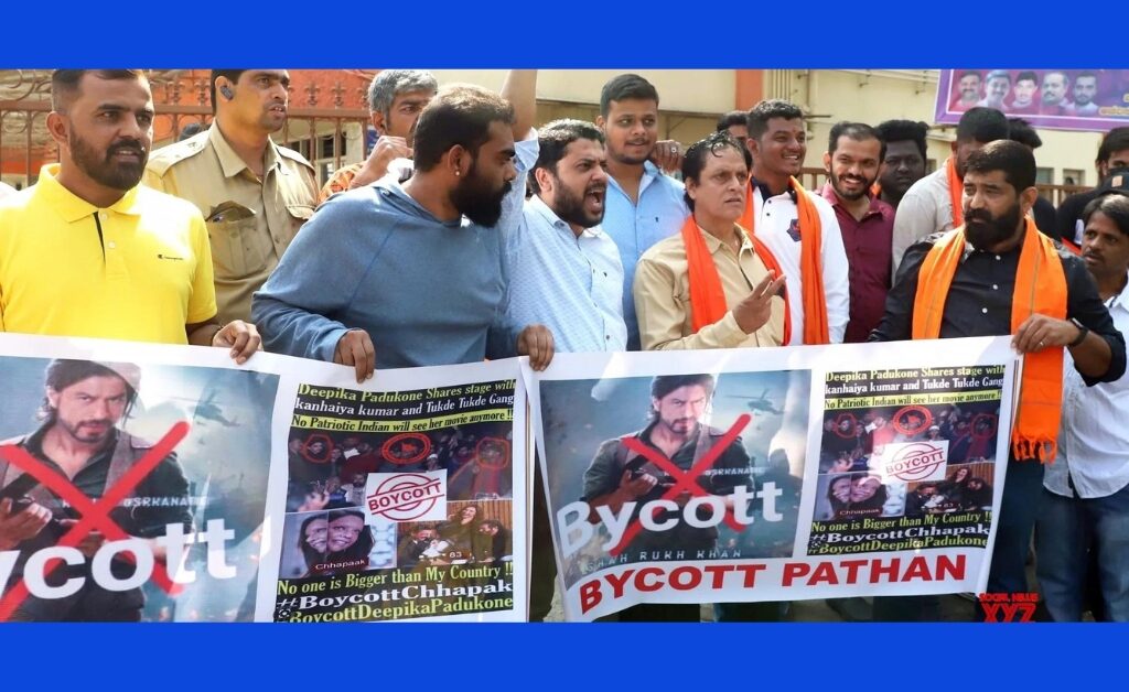 Karnataka in Turmoil as VHP Protests Against Release of Shah Rukh Khan's Movie 'Pathaan' (1)